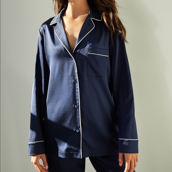 The Group by Babaton
Lamour Silk Button-Up IN BLACK - Picture 2 of 4